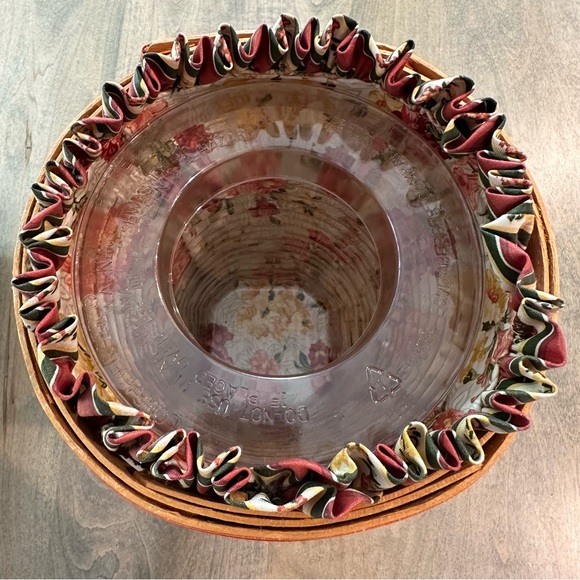 1998 Snapdragon Longaberger Basket with Floral Liner and Plastic Protector - Picture 4 of 4